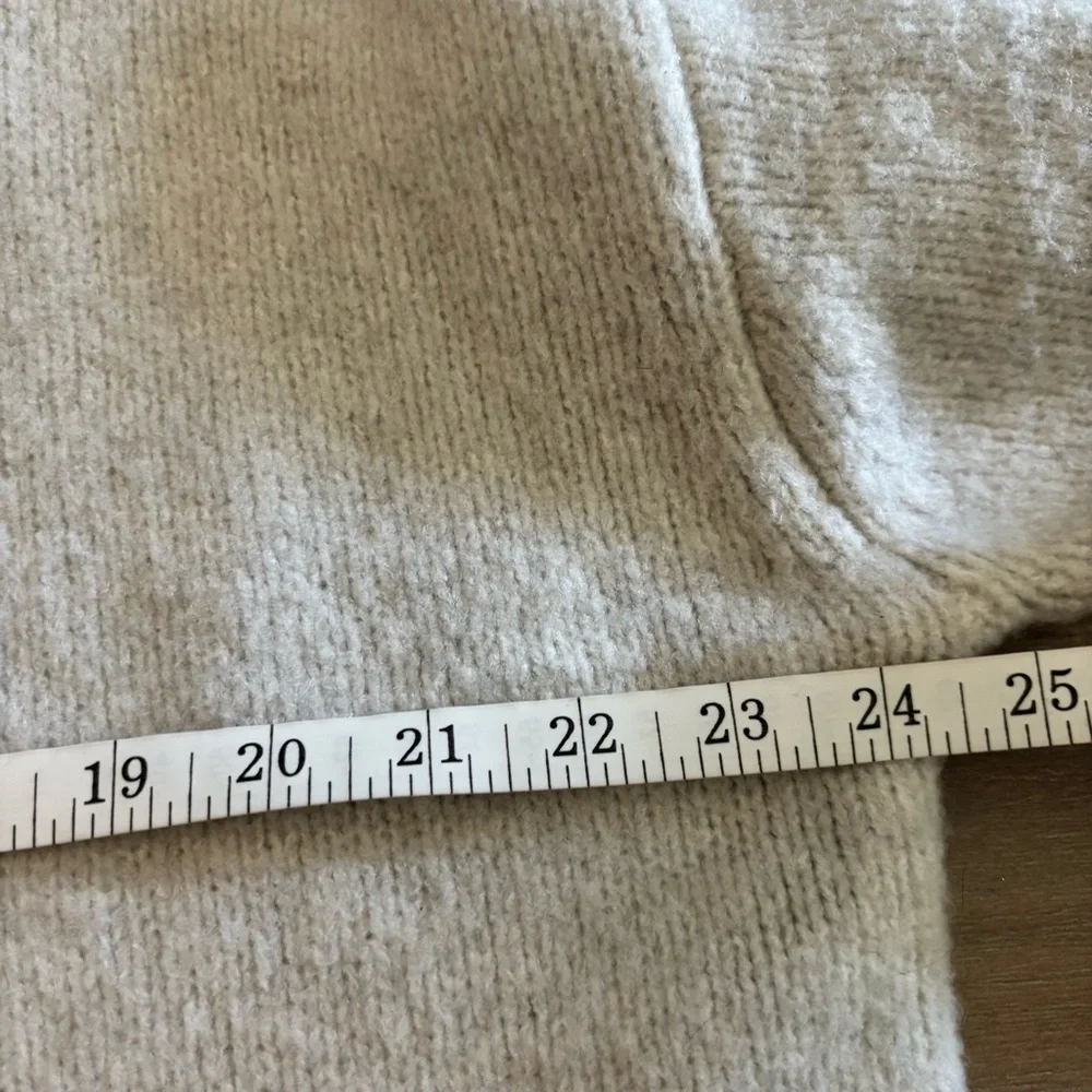 Zara Oversized Fuzzy Turtleneck Sweater in Silver/Pale Gray, Small - Picture 7 of 7